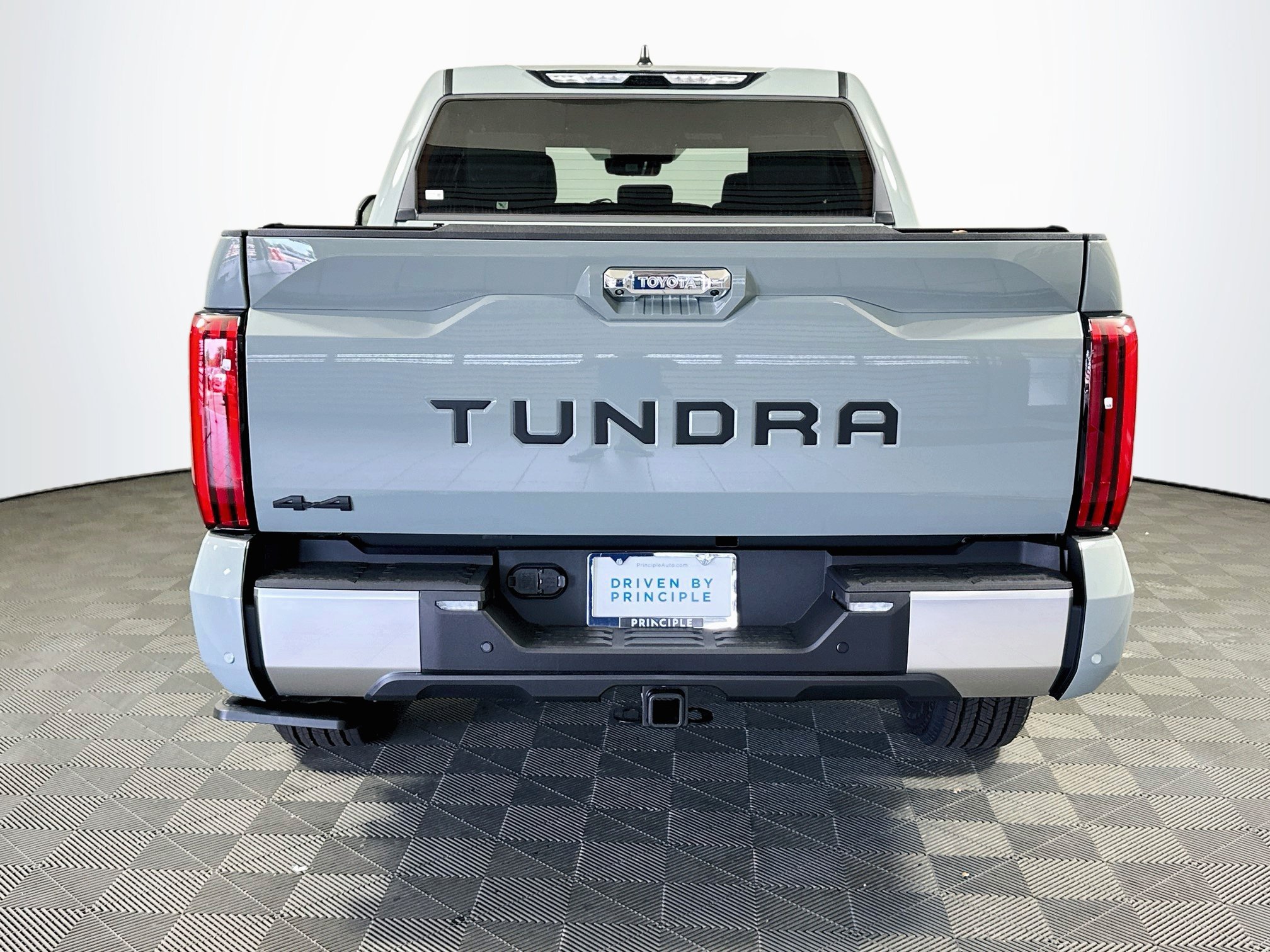 New 2026 Toyota Tundra Limited AWD/4WD image 6