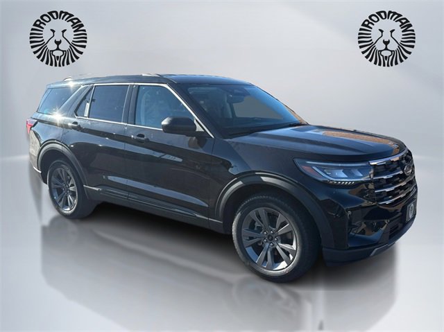 New 2026 Ford Explorer Active image 3