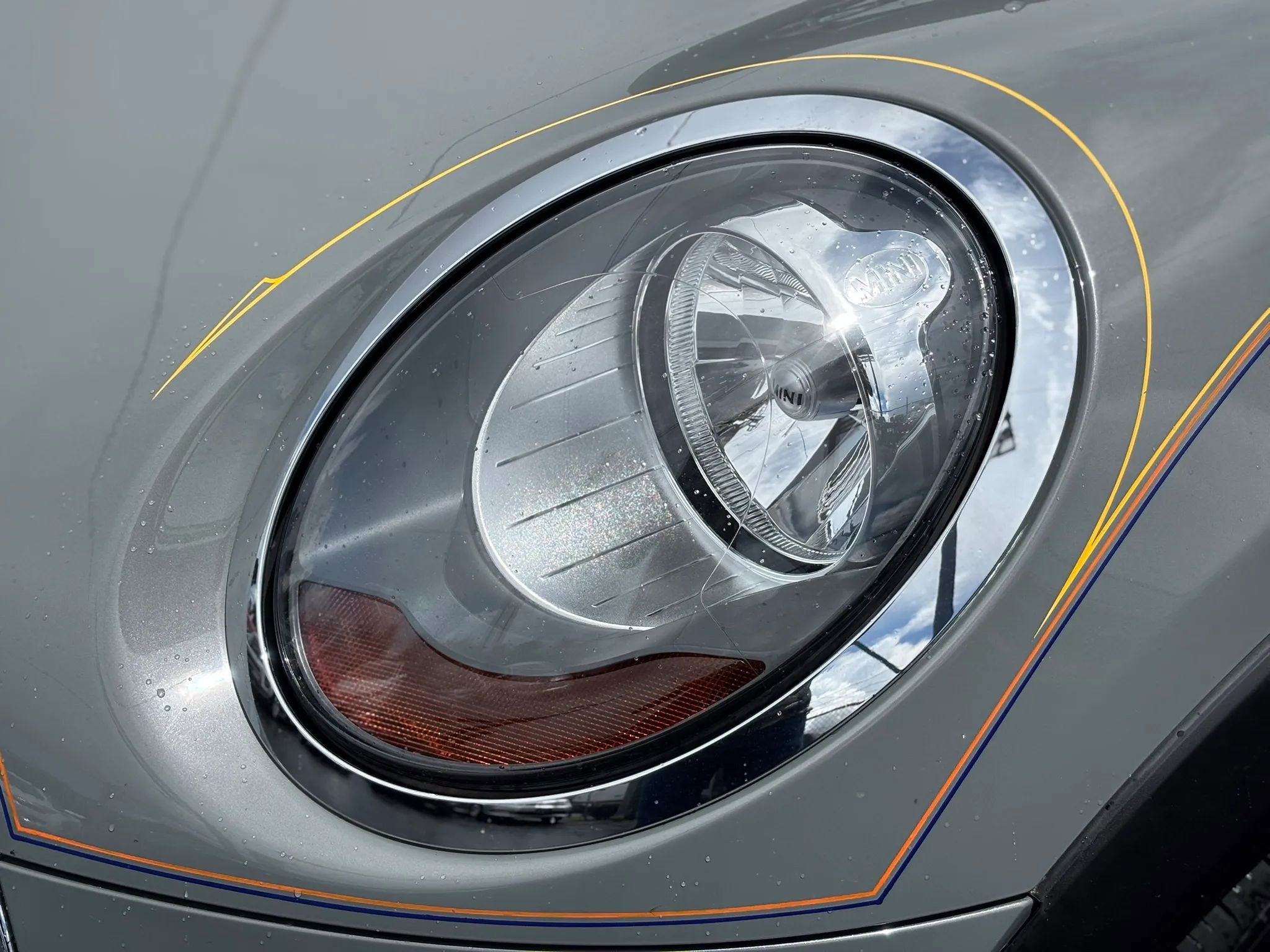 Used 2015 MINI Cooper 2-Door Hardtop FWD image 9