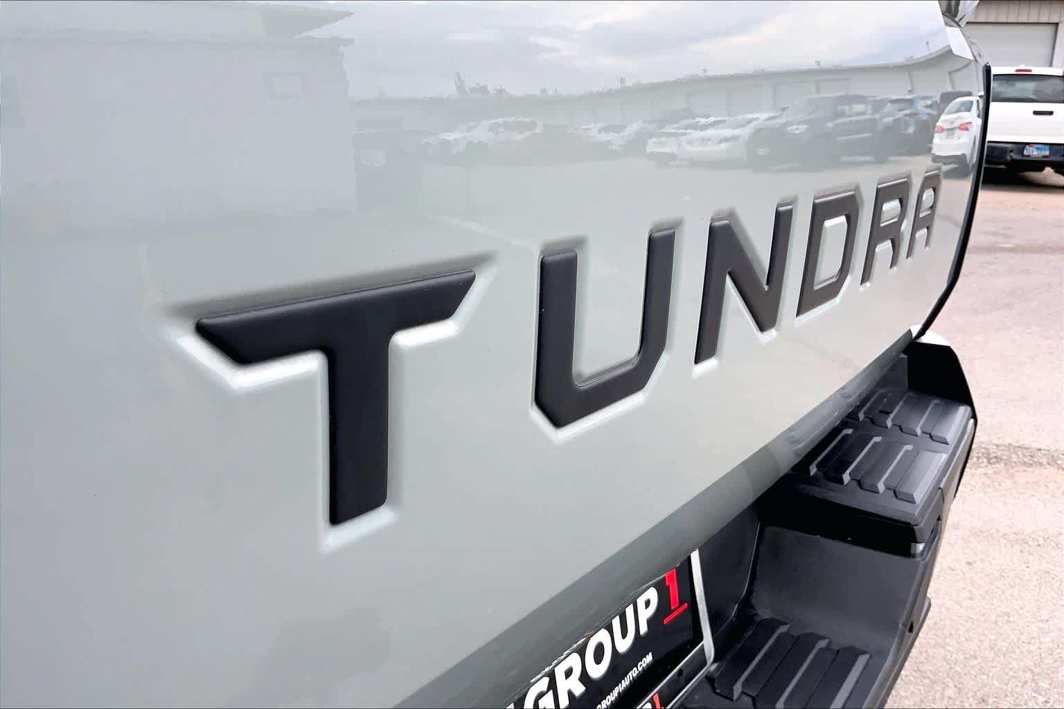Used 2026 Toyota Tundra Limited AWD/4WD image 10