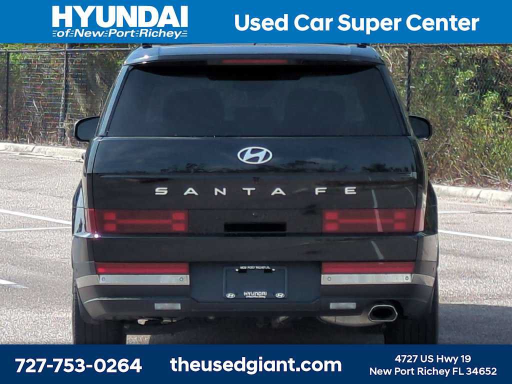 Certified 2025 Hyundai Santa Fe Limited FWD image 4