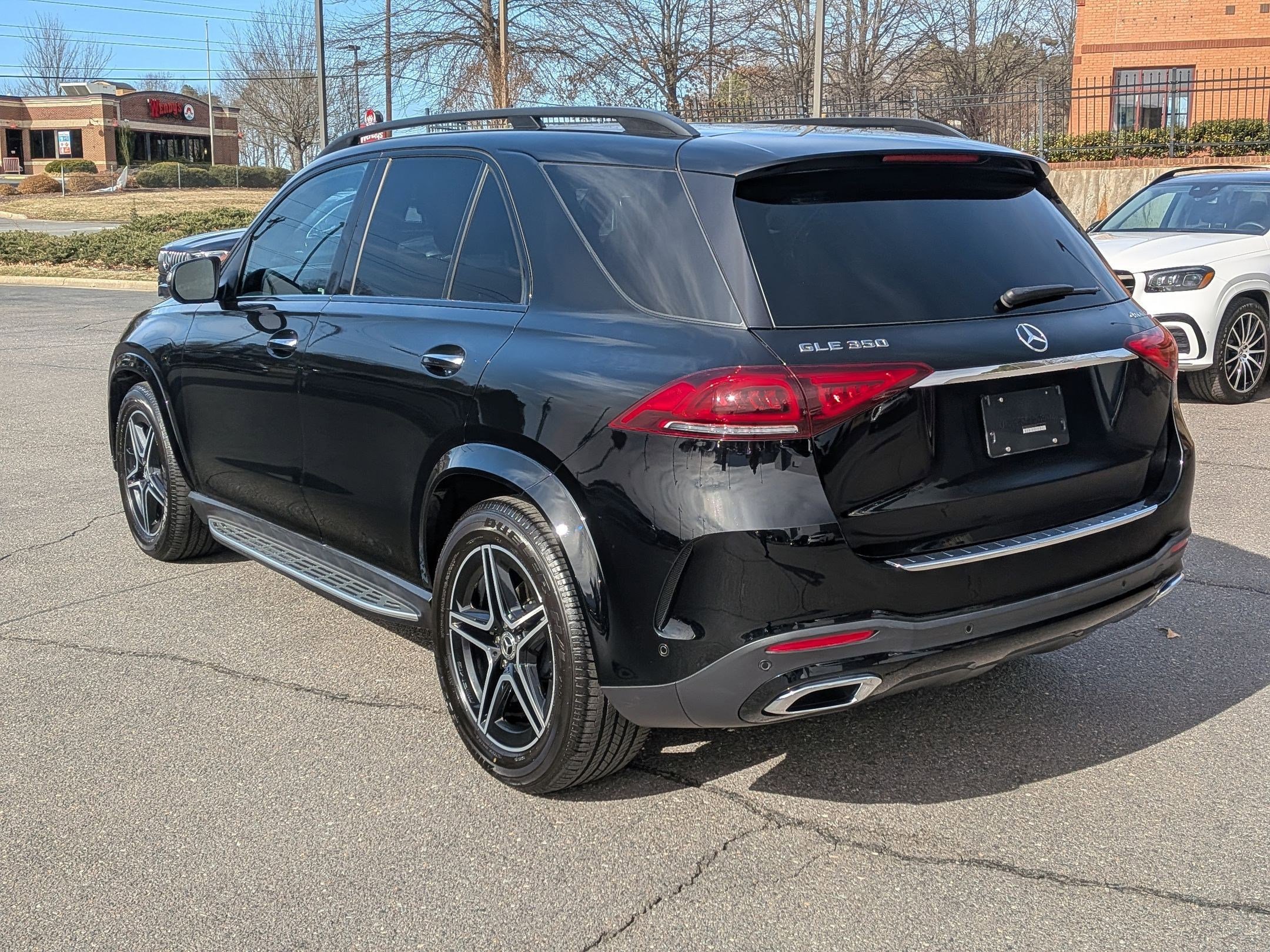 Used 2023 Mercedes-Benz GLE 350 4MATIC image 5