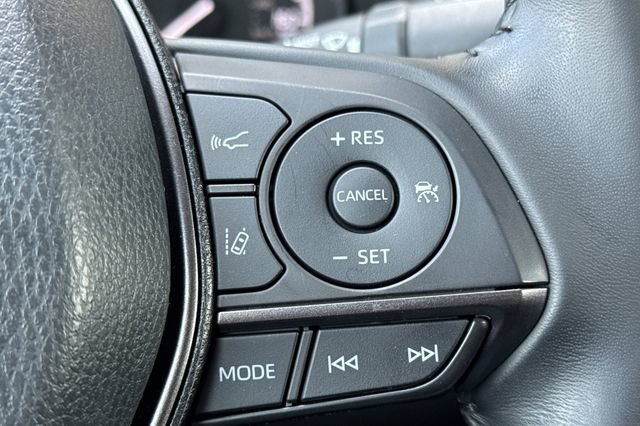 Used 2023 Toyota Camry SE w/ Convenience Package FWD image 39