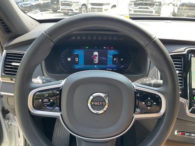 Used 2025 Volvo XC90 B5 Ultra w/ Protection Package Premier AWD/4WD image 31