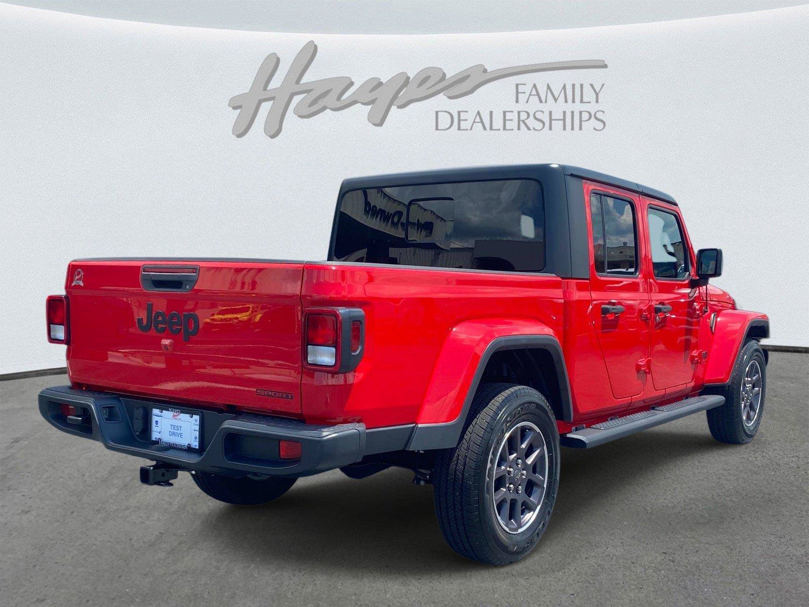 Used 2021 Jeep Gladiator Sport AWD/4WD video 3