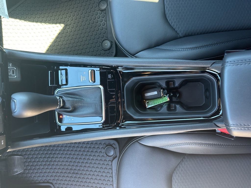 New 2025 Jeep Compass Latitude w/ Sun & Sound Group image 27