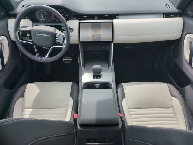 New 2026 Land Rover Discovery Sport Landmark image 14