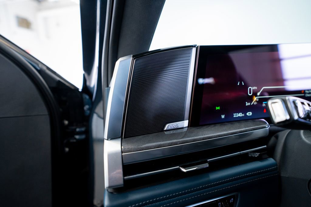 Used 2026 Cadillac Escalade IQ Sport 2 w/ LPO, Etrunk Organizer Package AWD/4WD image 33
