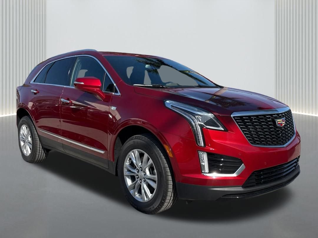 New 2025 Cadillac XT5 Luxury image 3