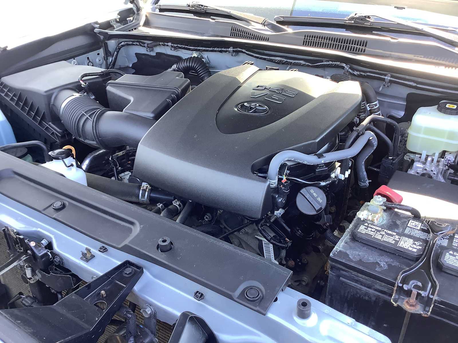 Used 2021 Toyota Tacoma TRD Off-Road AWD/4WD image 9