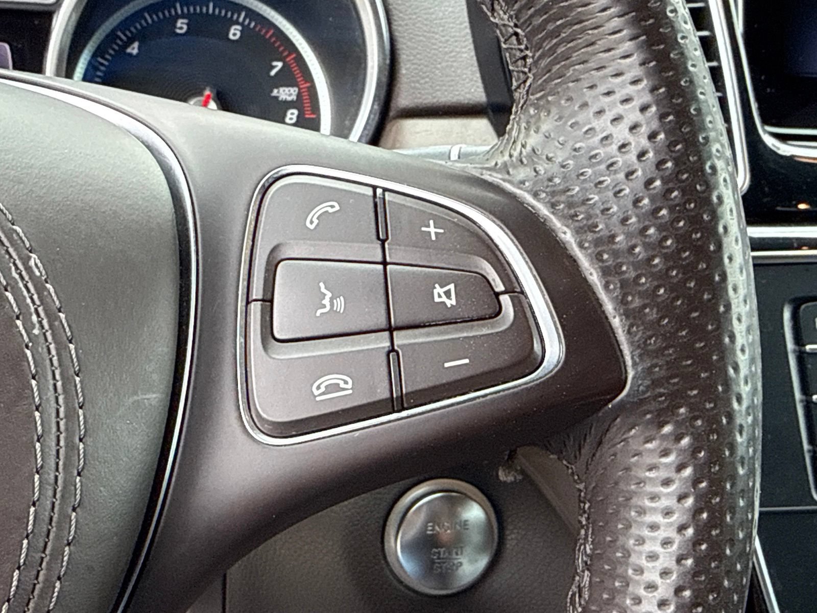 Used 2019 Mercedes-Benz GLS 450 4MATIC image 32