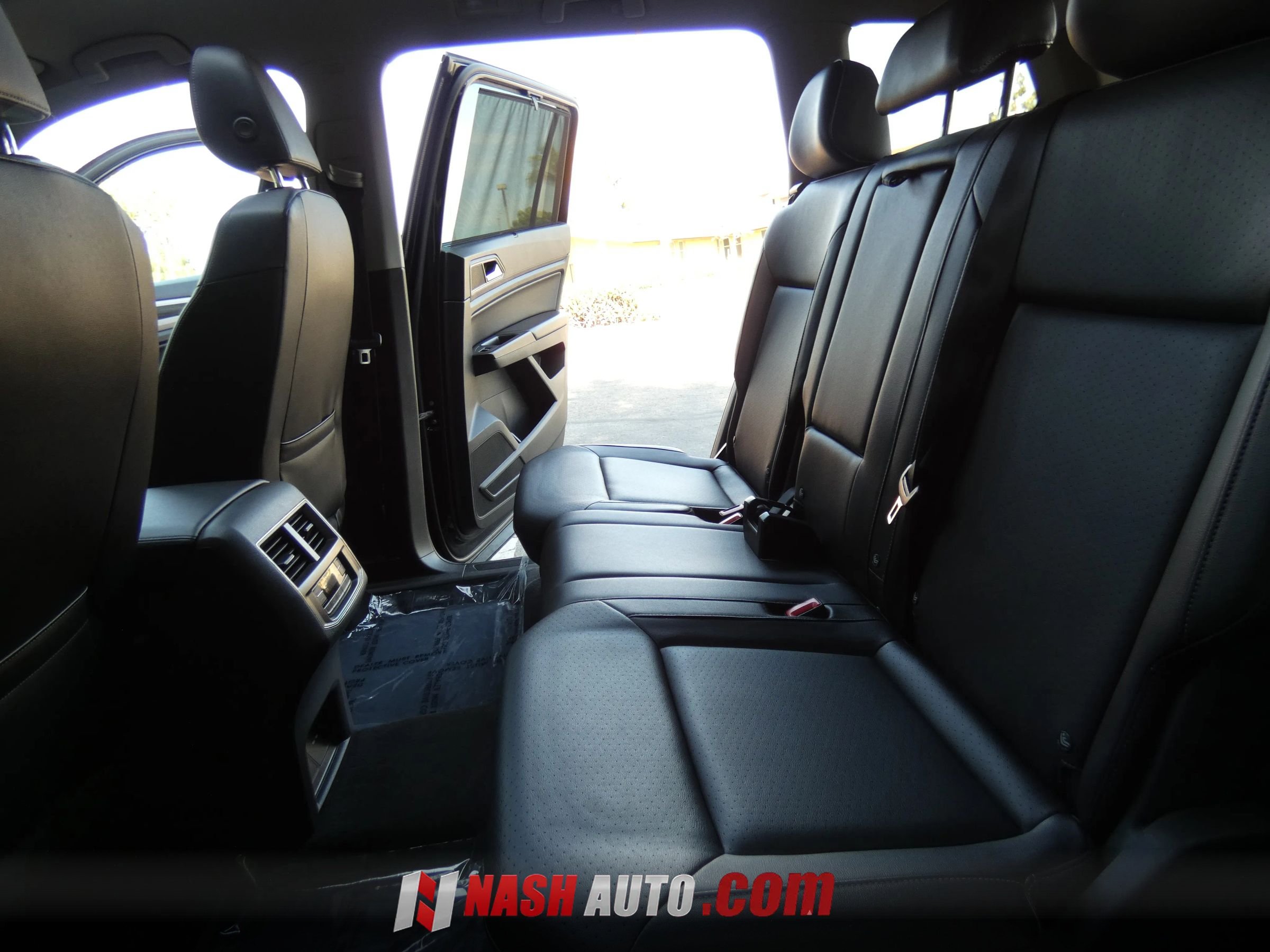 Used 2018 Volkswagen Atlas SEL AWD/4WD image 38
