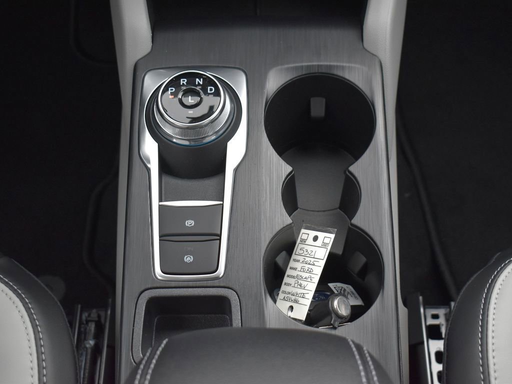 New 2025 Ford Escape SE image 18