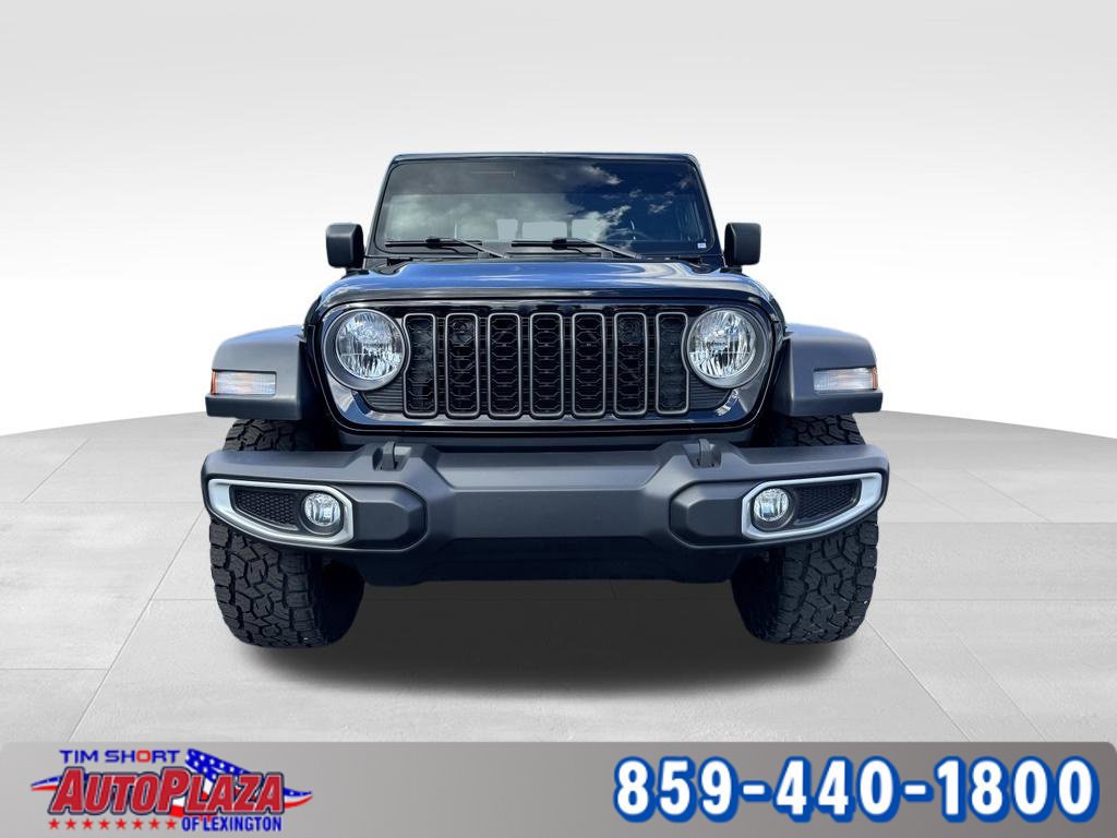 Used 2024 Jeep Gladiator Sport AWD/4WD image 7
