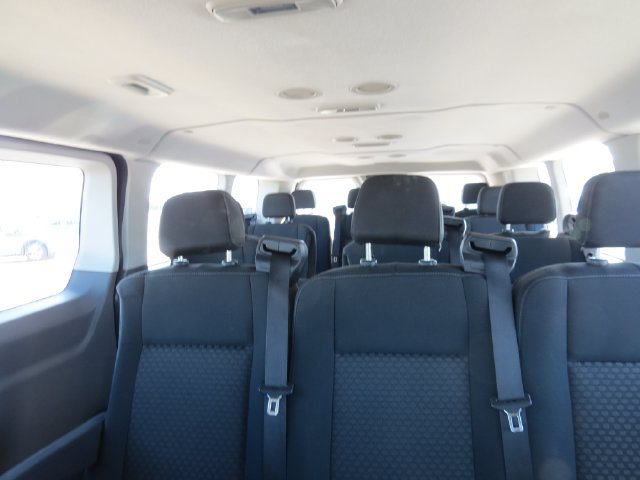 Used 2023 Ford Transit 350 XLT RWD image 19