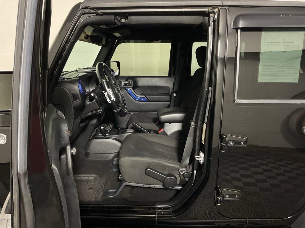 Used 2016 Jeep Wrangler Unlimited Sport image 16