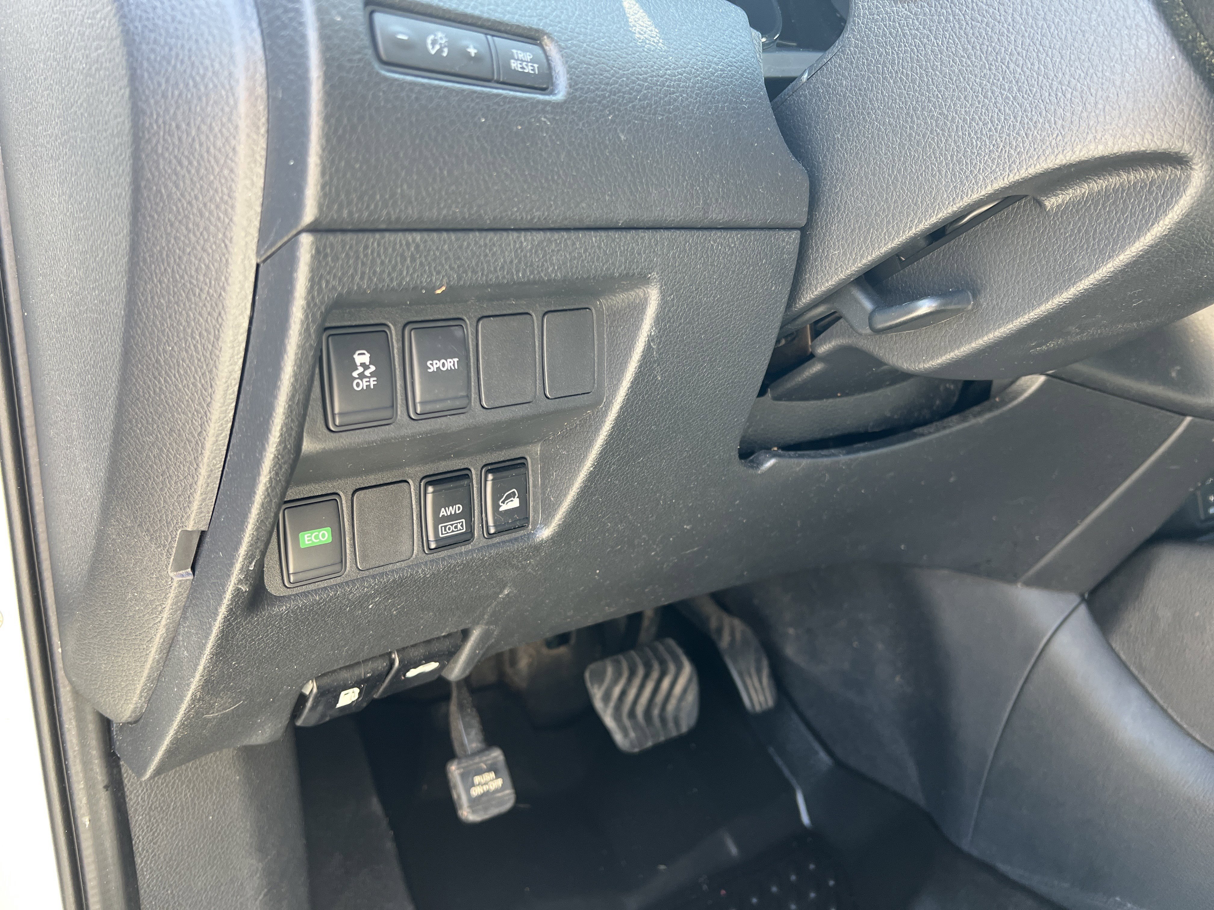 Used 2016 Nissan Rogue S image 31