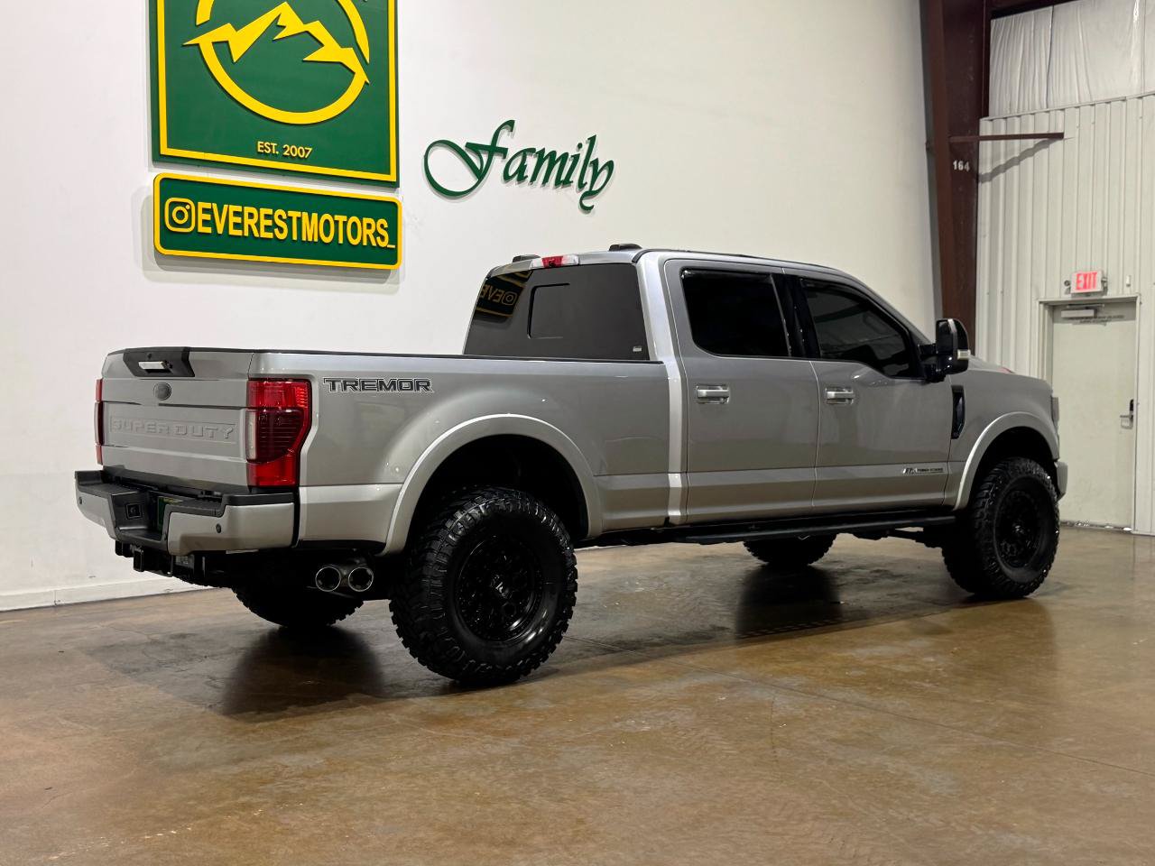 Used 2020 Ford F250 Lariat AWD/4WD image 9