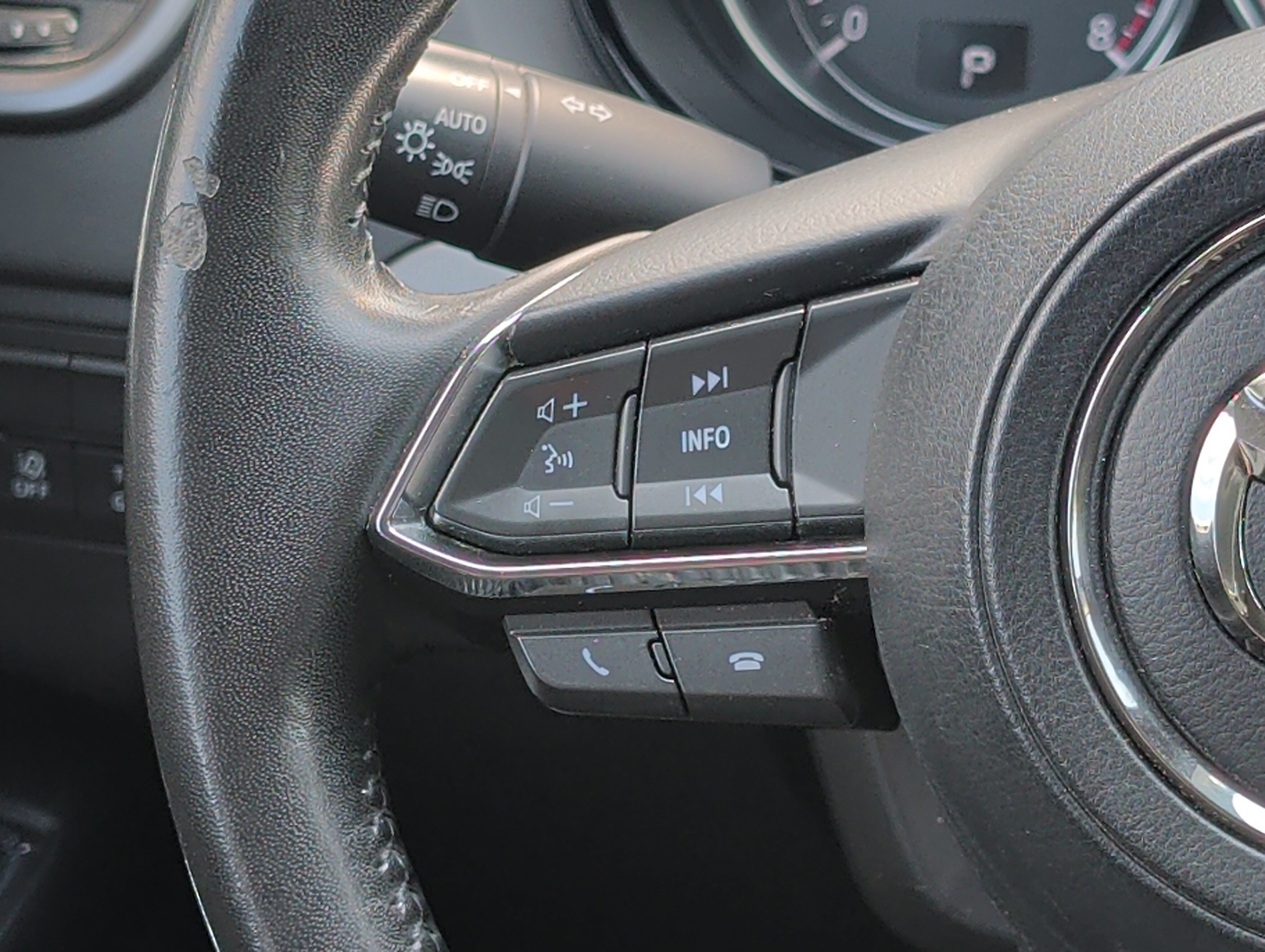 Used 2018 MAZDA CX-9 Touring AWD/4WD image 28
