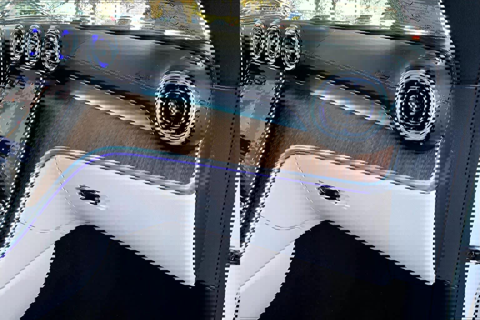 Certified 2024 Mercedes-Benz CLE 300 4MATIC Coupe image 18