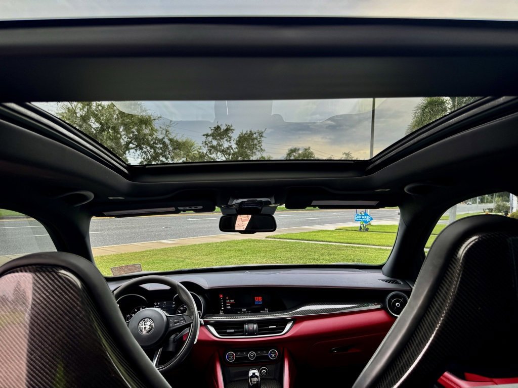 Used 2019 Alfa Romeo Stelvio Quadrifoglio image 21