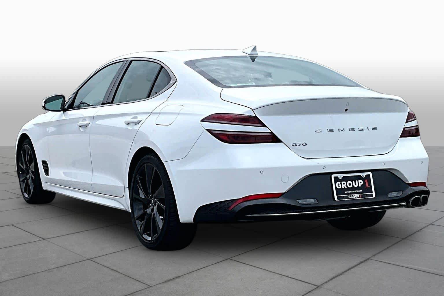 Used 2023 Genesis G70 2.0T w/ Sport Prestige Package RWD image 12