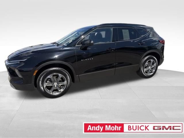 Used 2024 Chevrolet Blazer LT w/ Convenience Package FWD image 6