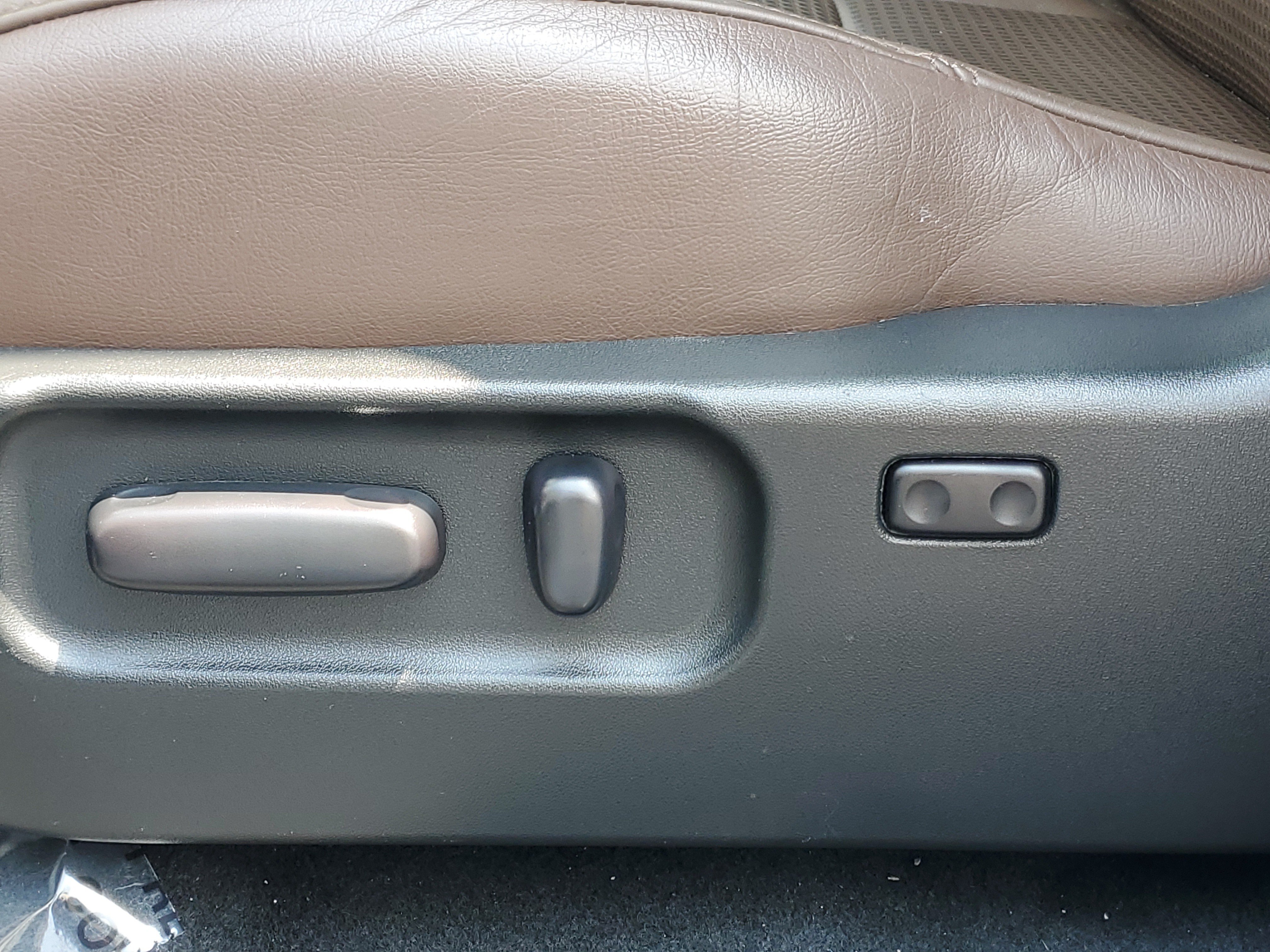 Certified 2023 Toyota Tacoma Limited AWD/4WD image 22