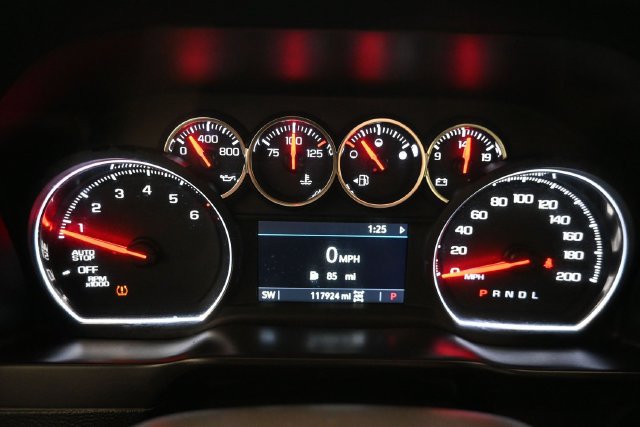 Used 2019 Chevrolet Silverado 1500 LT AWD/4WD image 17