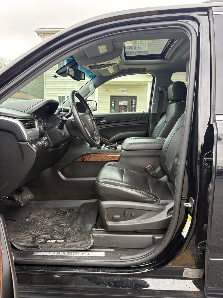 Used 2017 Chevrolet Tahoe Premier AWD/4WD image 9