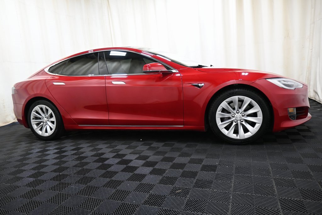 Used 2017 Tesla Model S 90D image 8