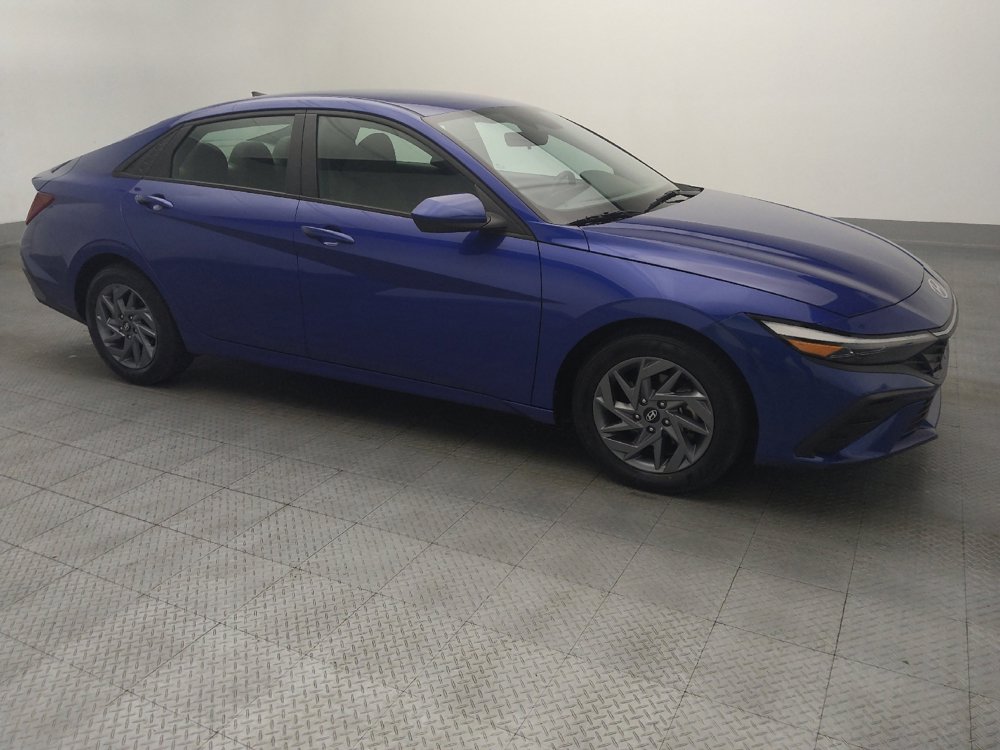 Used 2024 Hyundai Elantra SEL image 11