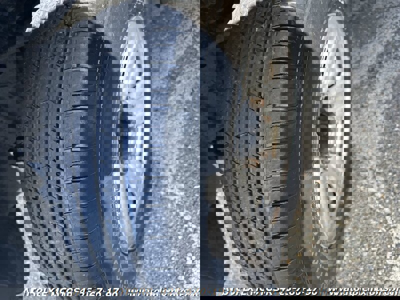 Used 2005 Jeep Liberty Limited image 28