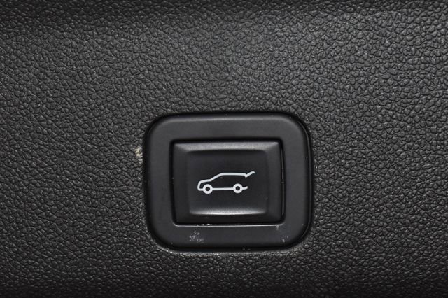 Used 2025 Chevrolet Tahoe Z71 w/ Z71 Off-Road Package image 40