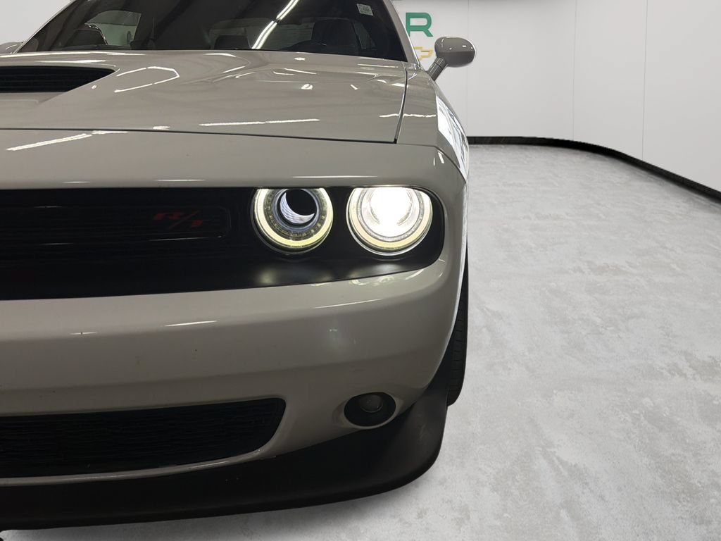 Used 2022 Dodge Challenger R/T Scat Pack w/ Plus Package RWD image 41