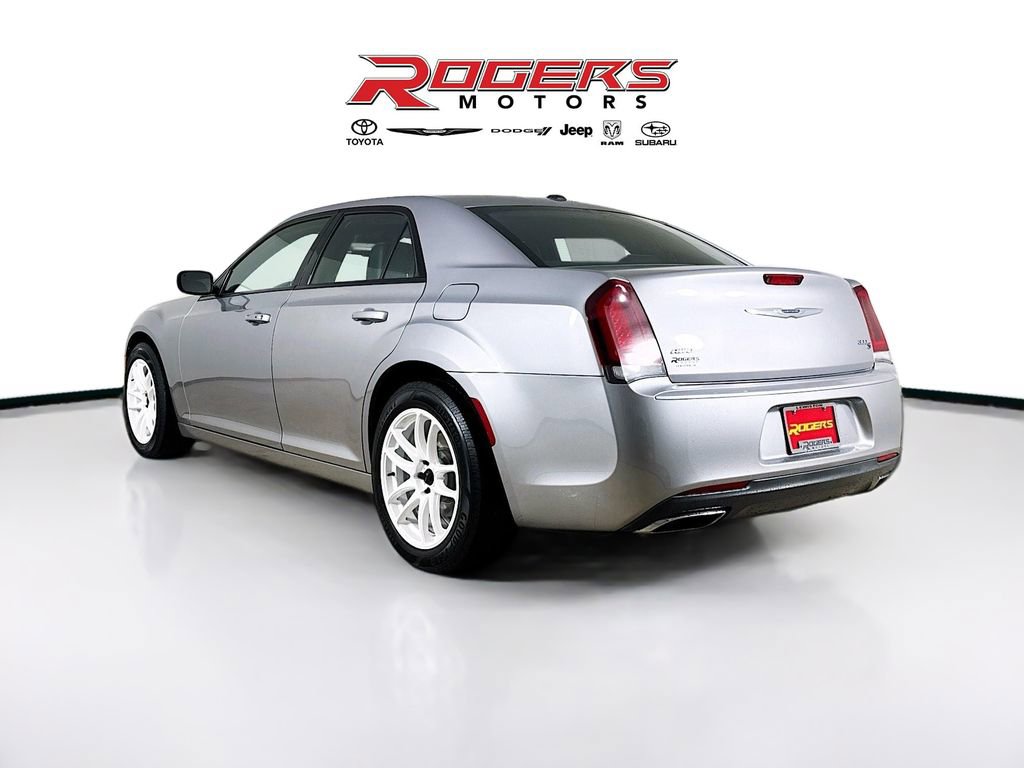 Used 2016 Chrysler 300 S AWD/4WD image 6