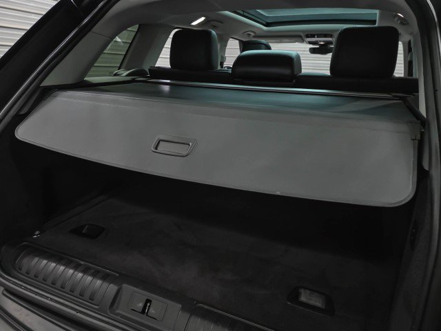 Used 2018 Land Rover Range Rover Sport SE AWD/4WD image 38