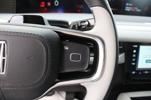 New 2027 Lincoln Navigator L Black Label w/ Black Label Special Edition AWD/4WD image 13