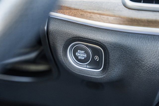 Certified 2025 Mercedes-Benz GLS 450 4MATIC image 25