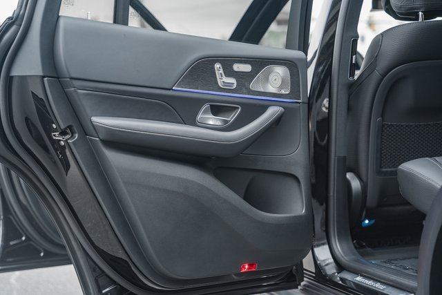 New 2026 Mercedes-Benz GLS 450 4MATIC image 36