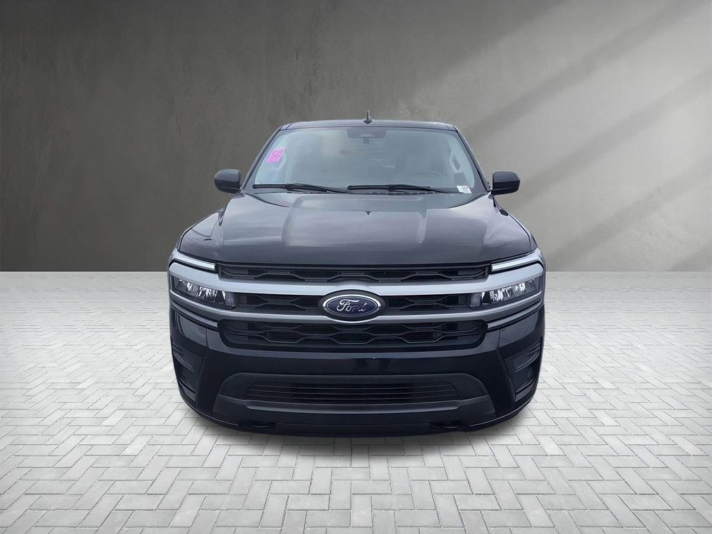 Certified 2023 Ford Expedition Max XLT image 6
