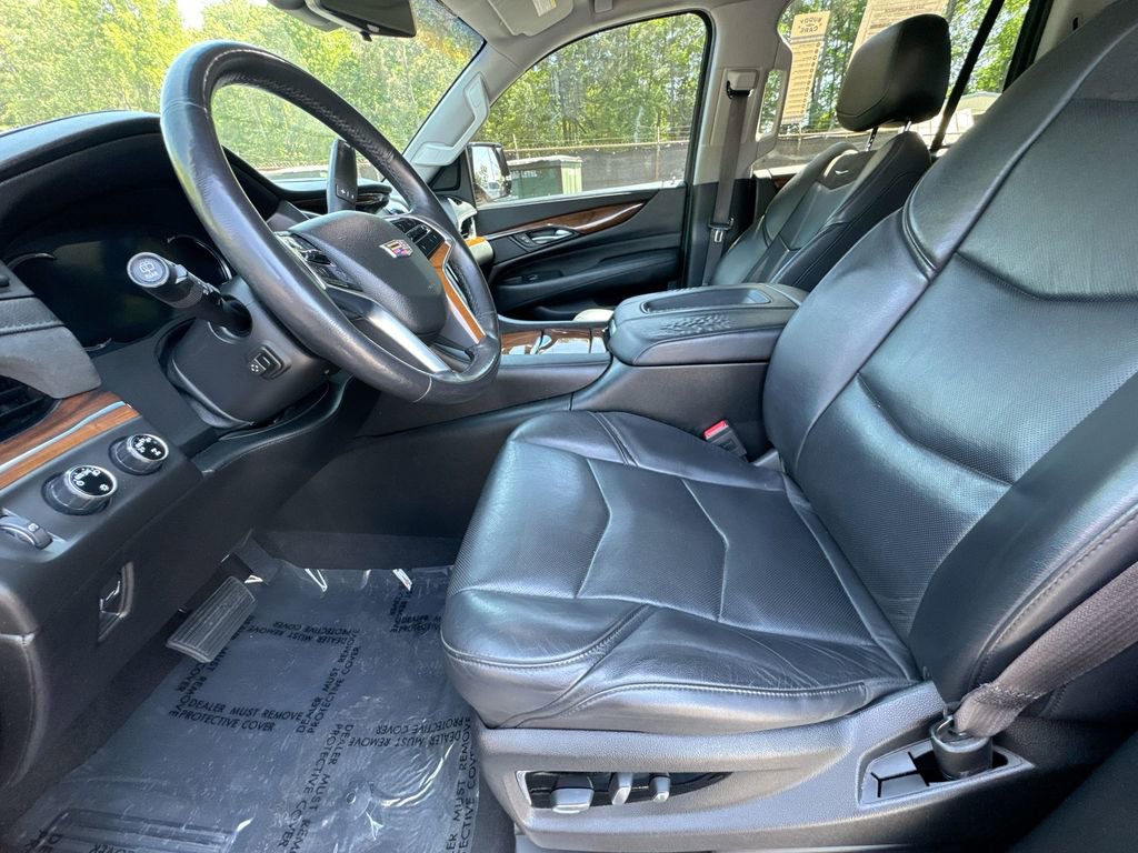 Used 2017 Cadillac Escalade Premium Luxury image 13