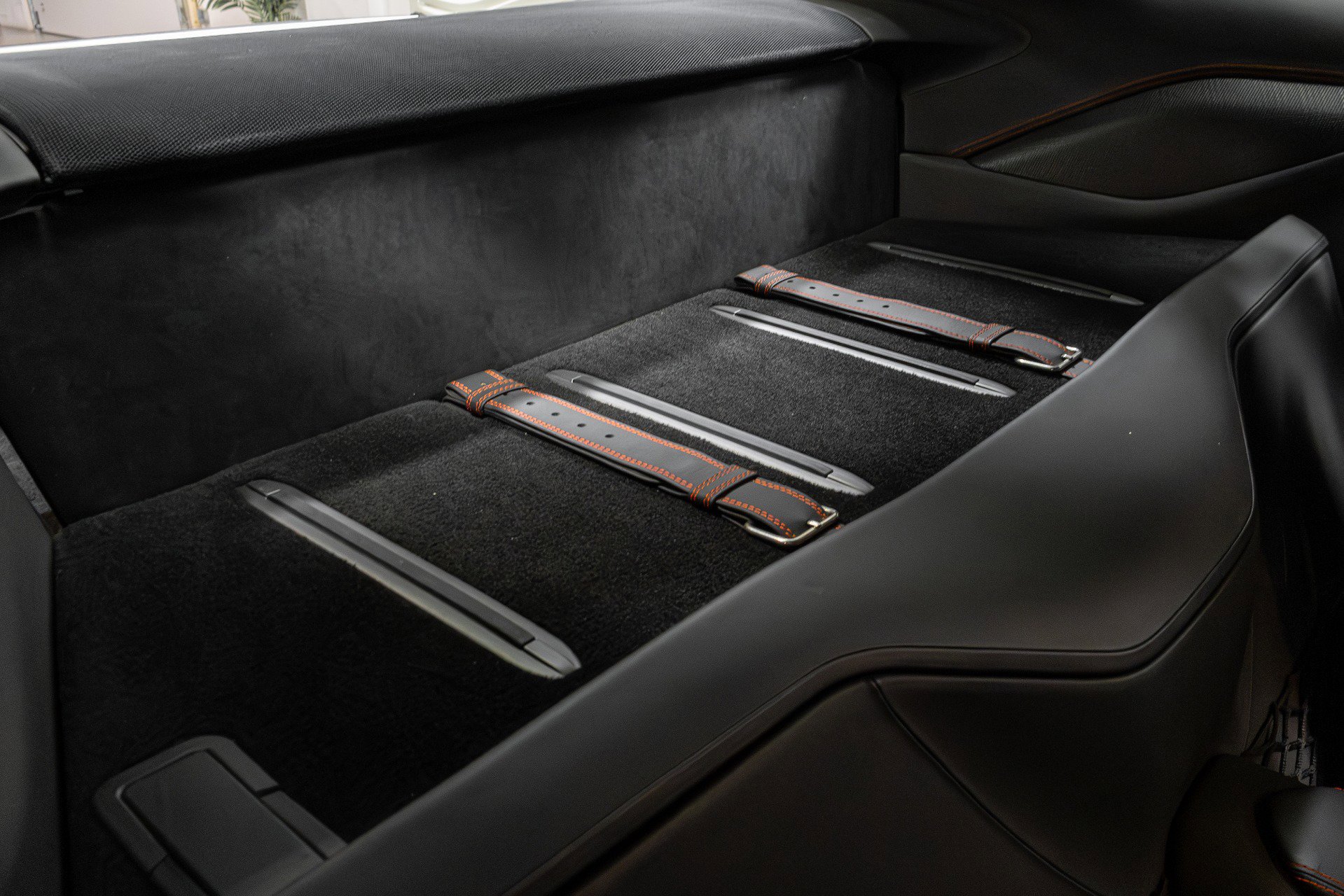 Used 2014 Ferrari F12 Berlinetta image 29