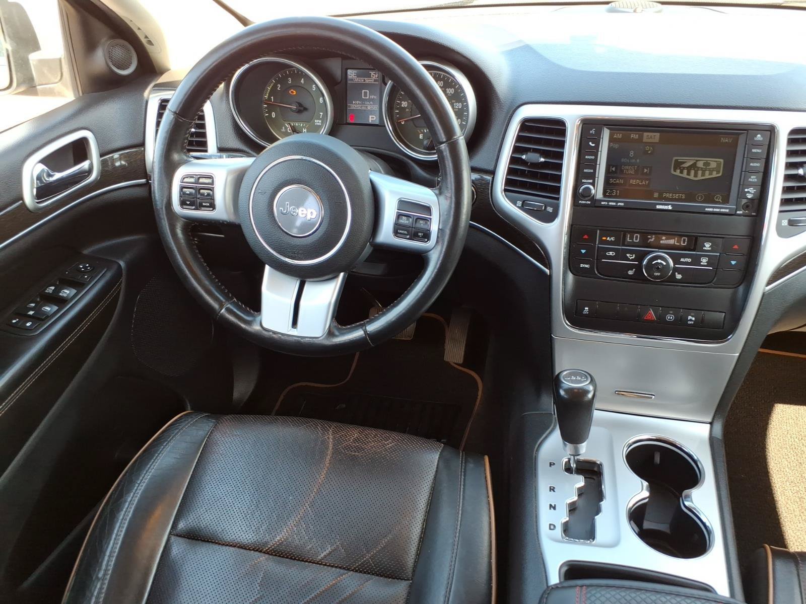 Used 2011 Jeep Grand Cherokee 70th Anniversary AWD/4WD image 14