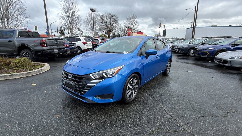 Used 2023 Nissan Versa SV image 1