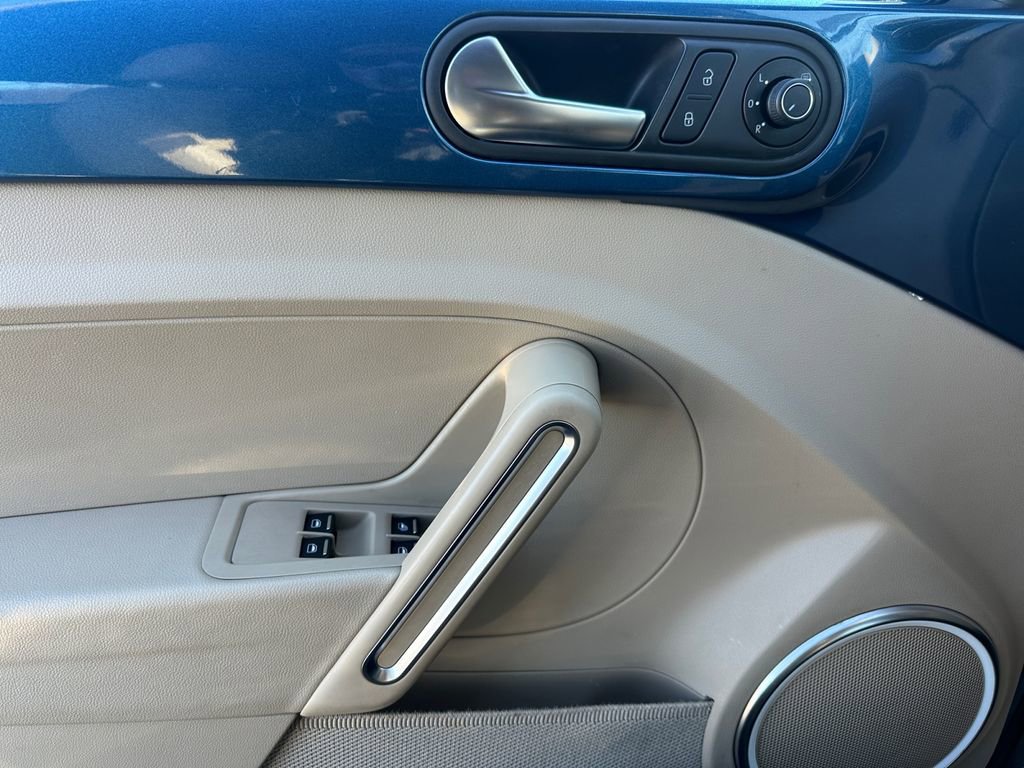 Used 2019 Volkswagen Beetle 2.0T S image 11