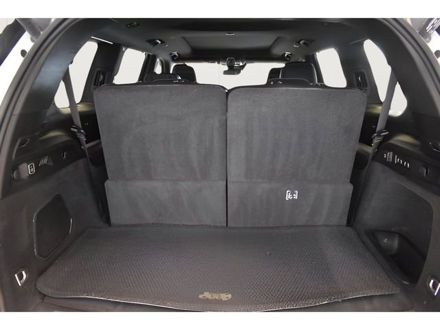 Used 2022 Jeep Grand Cherokee L Summit w/ Luxury Tech Group V AWD/4WD image 16