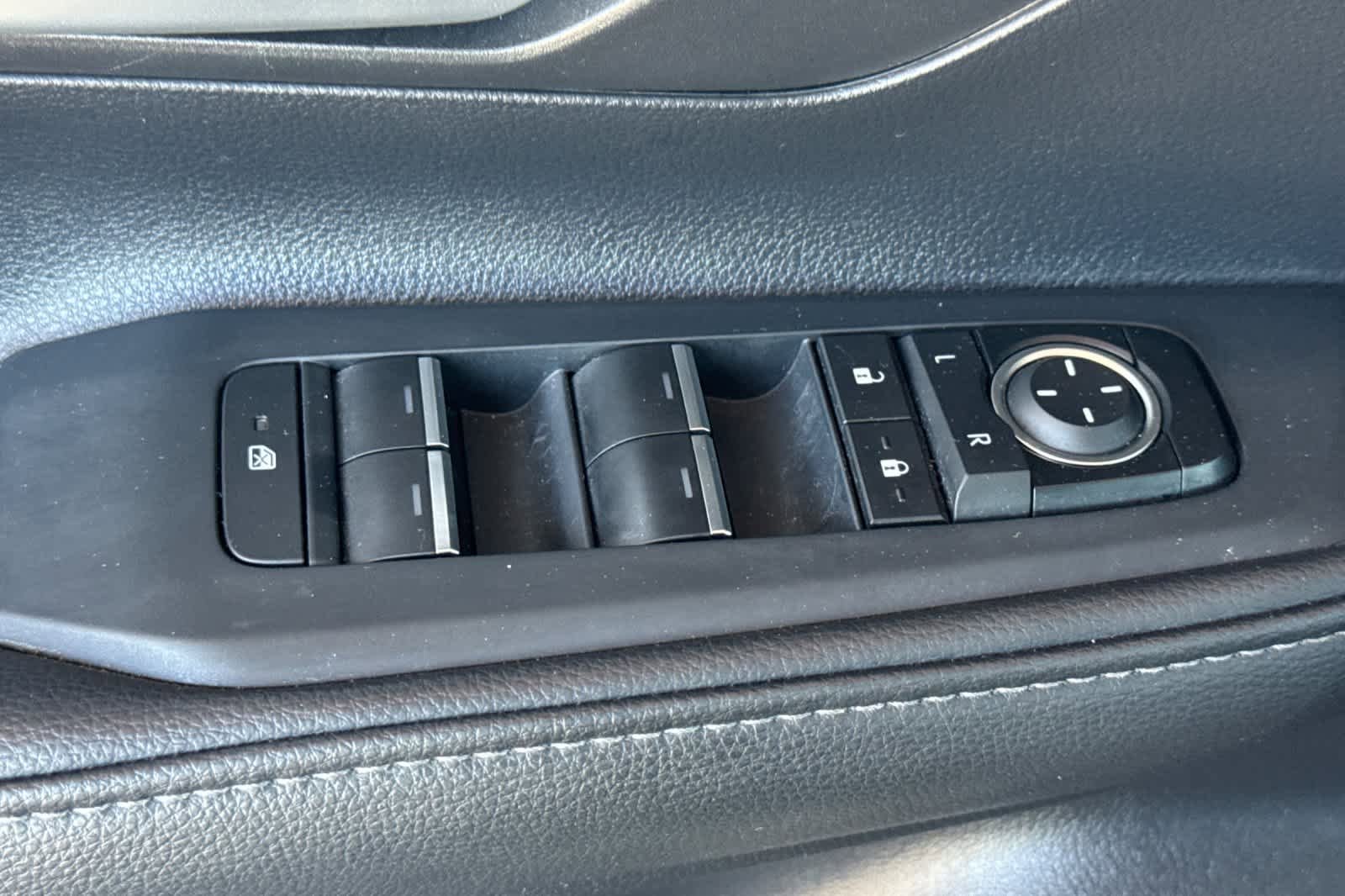 Used 2025 Toyota Grand Highlander FWD image 13