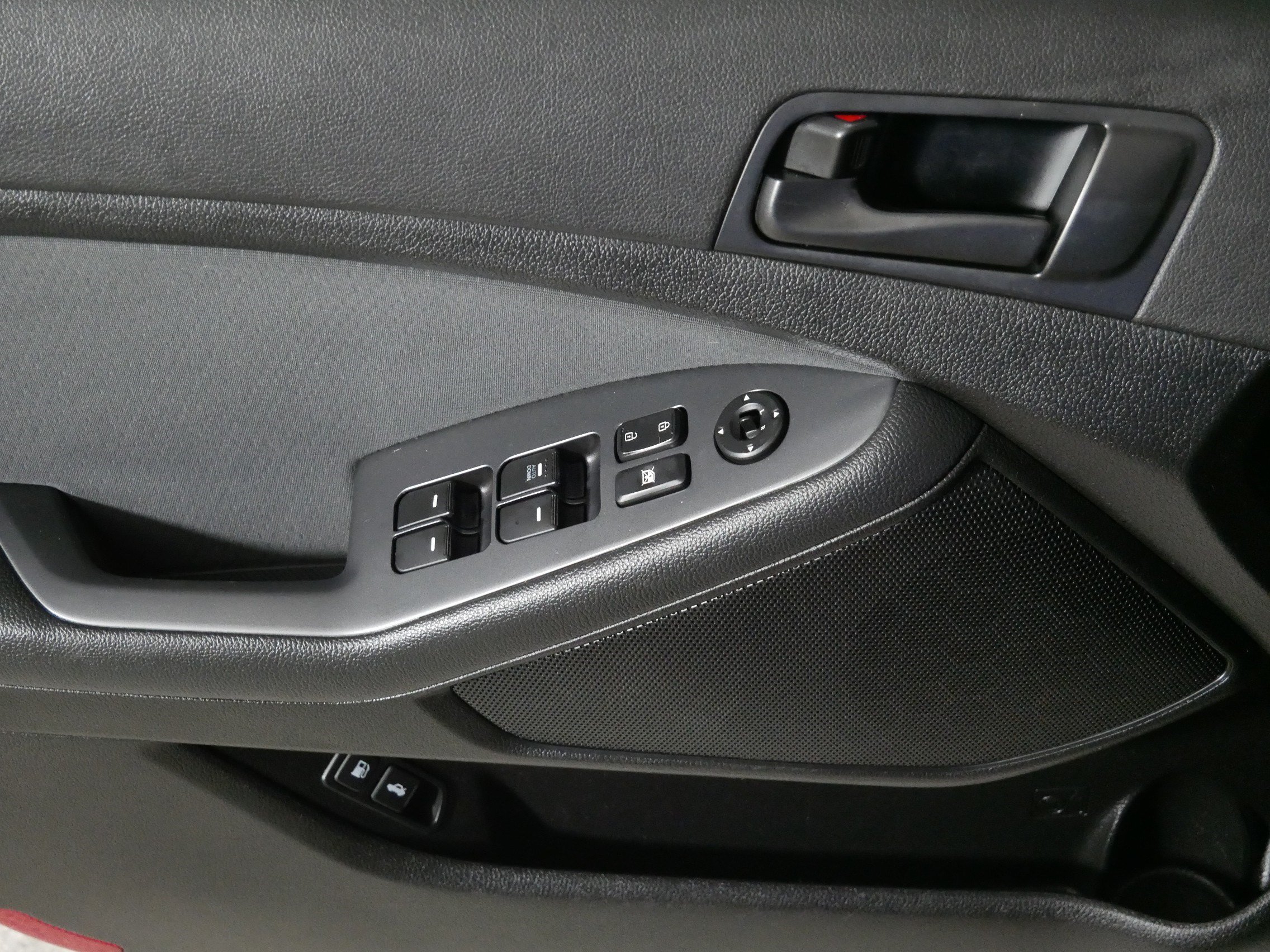 Used 2015 Kia Optima LX FWD image 19