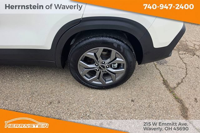 Used 2024 Kia Seltos LX AWD/4WD image 23